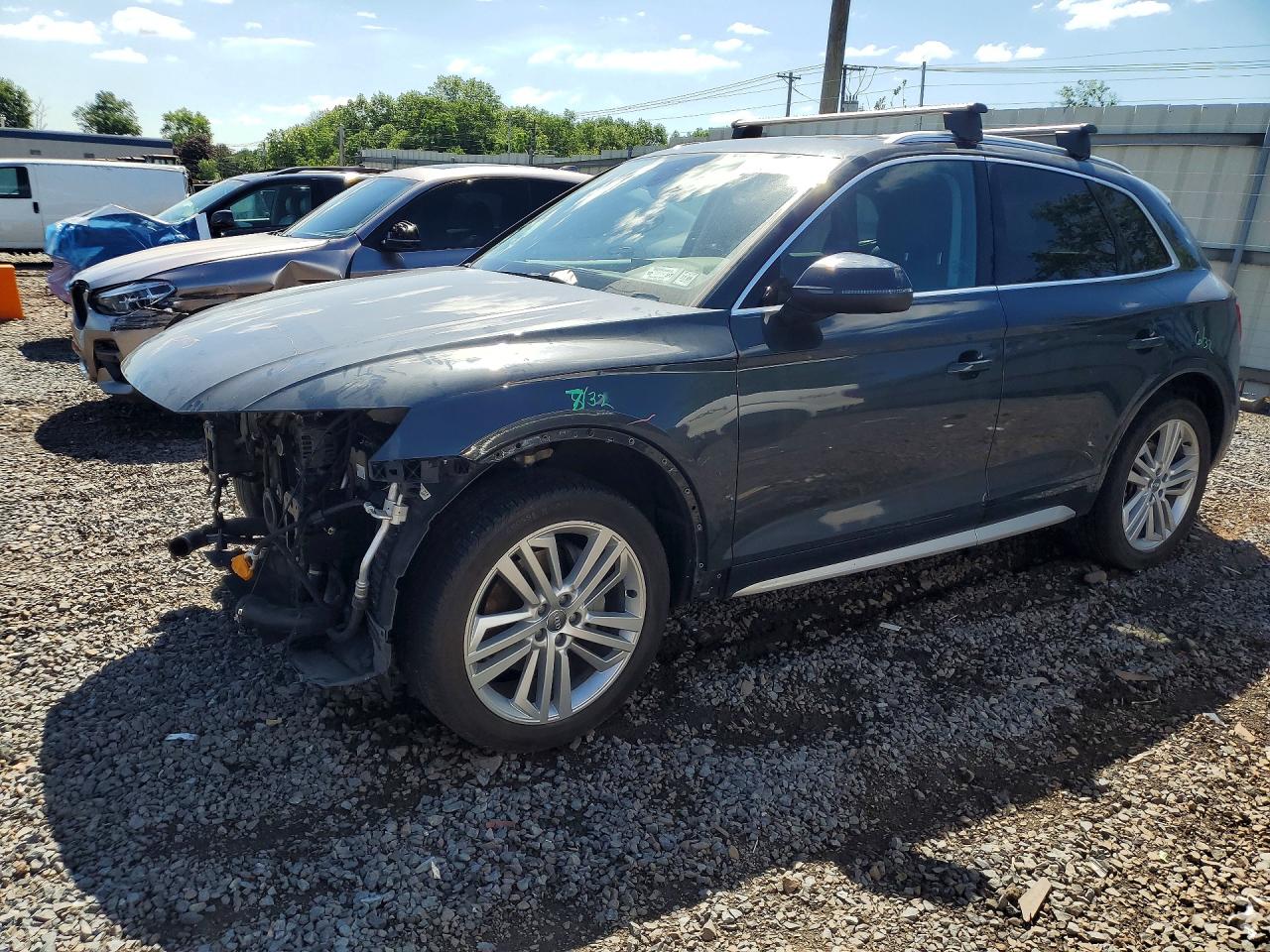 Salvage Audi Q5 Image