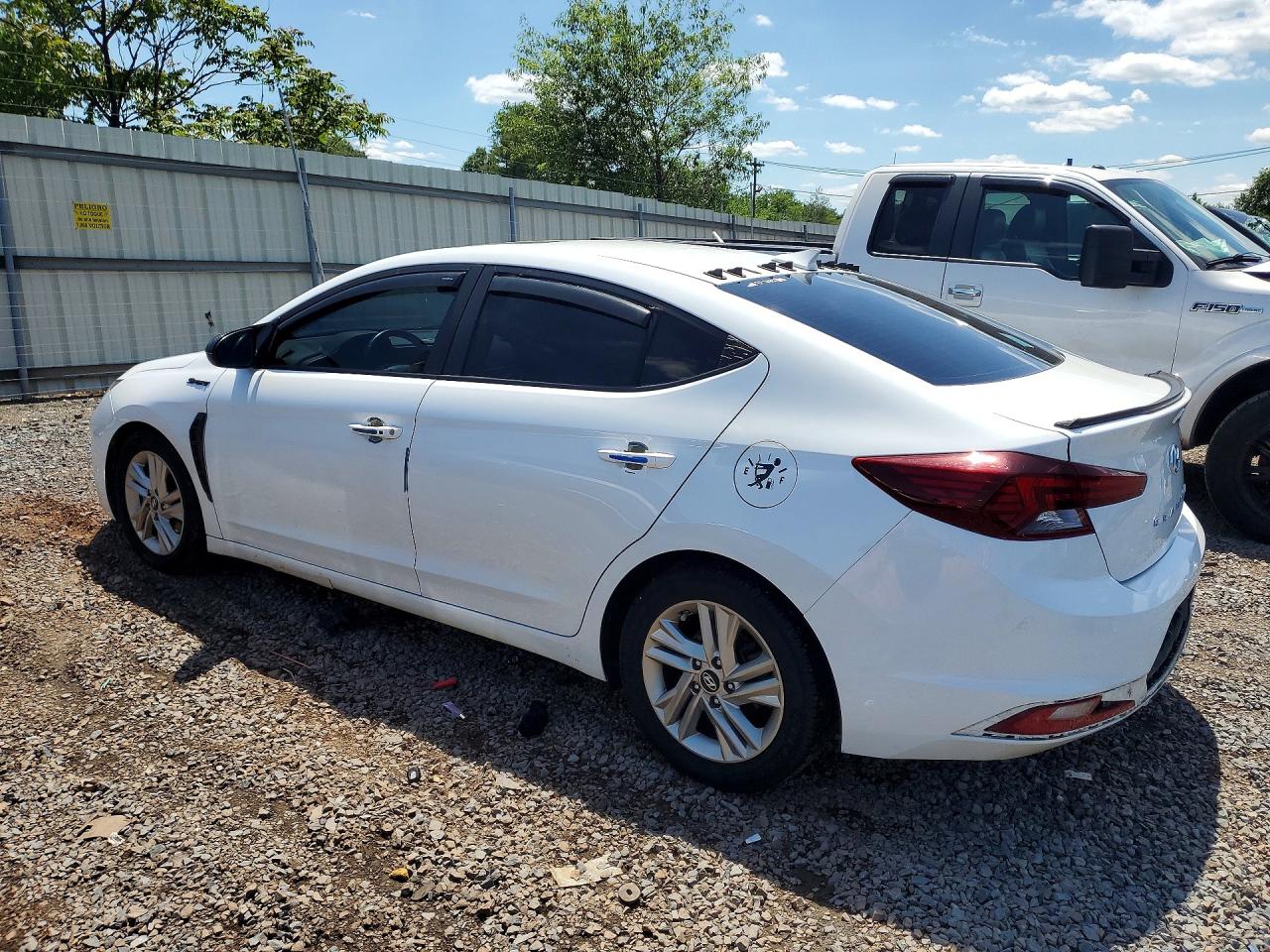 Hyundai ELANTRA Sel