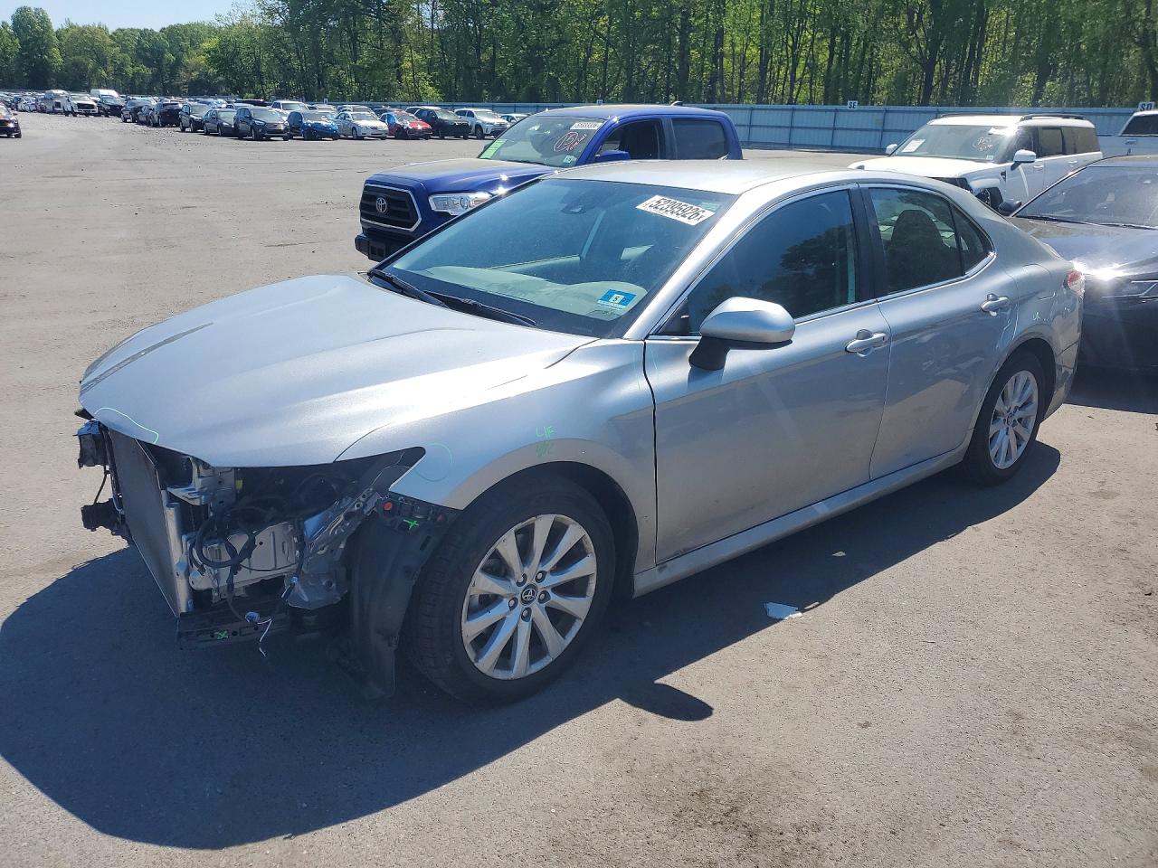 Salvage Toyota Camry Image