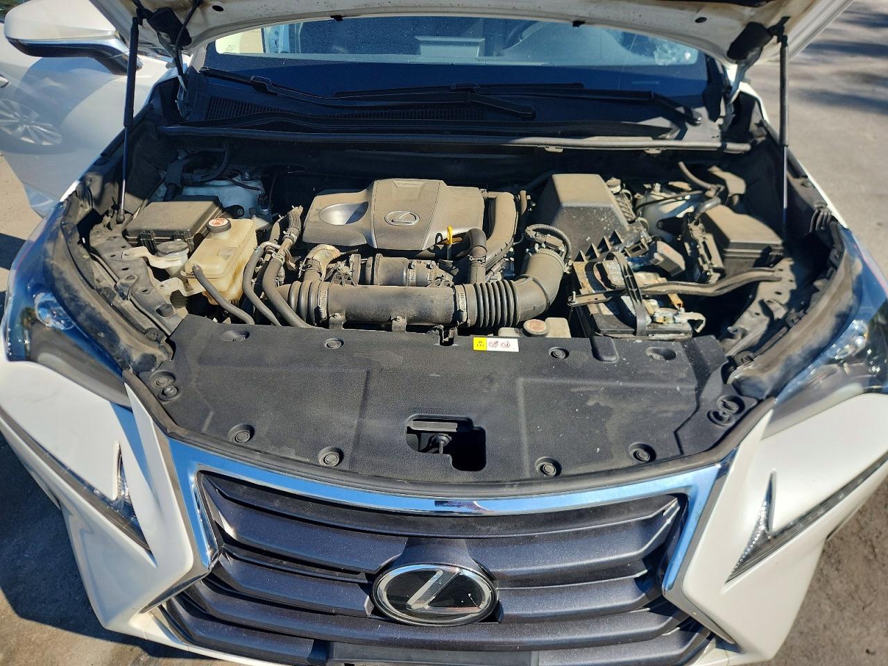 Lexus NX Base