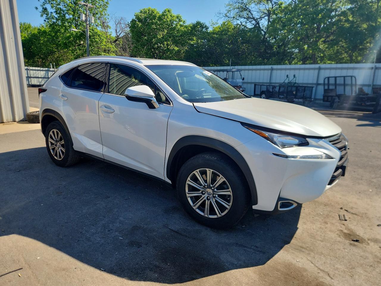 Lexus NX Base