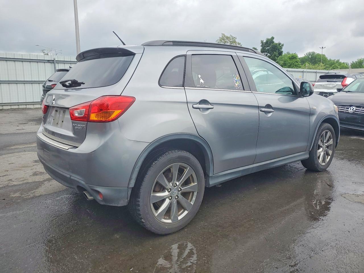 Mitsubishi Outlander Le