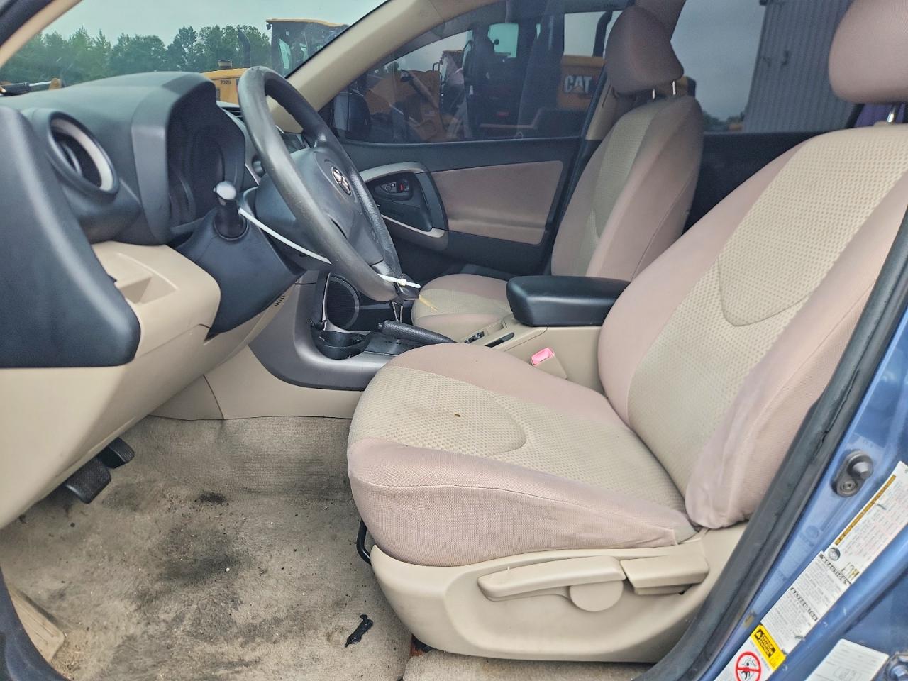 Toyota RAV4 Base