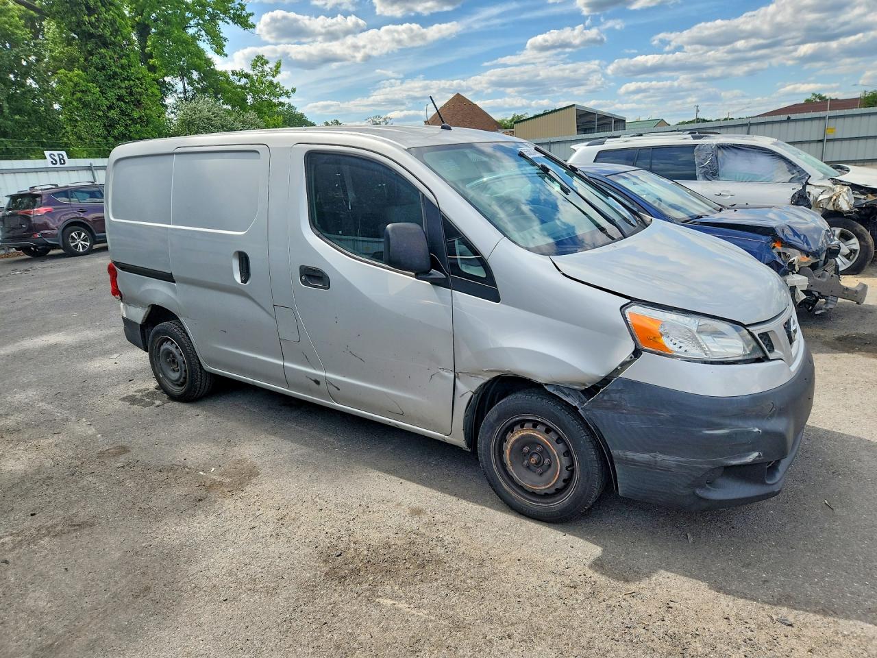 Nissan Nv S