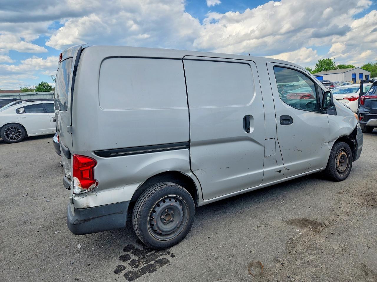 Nissan Nv S