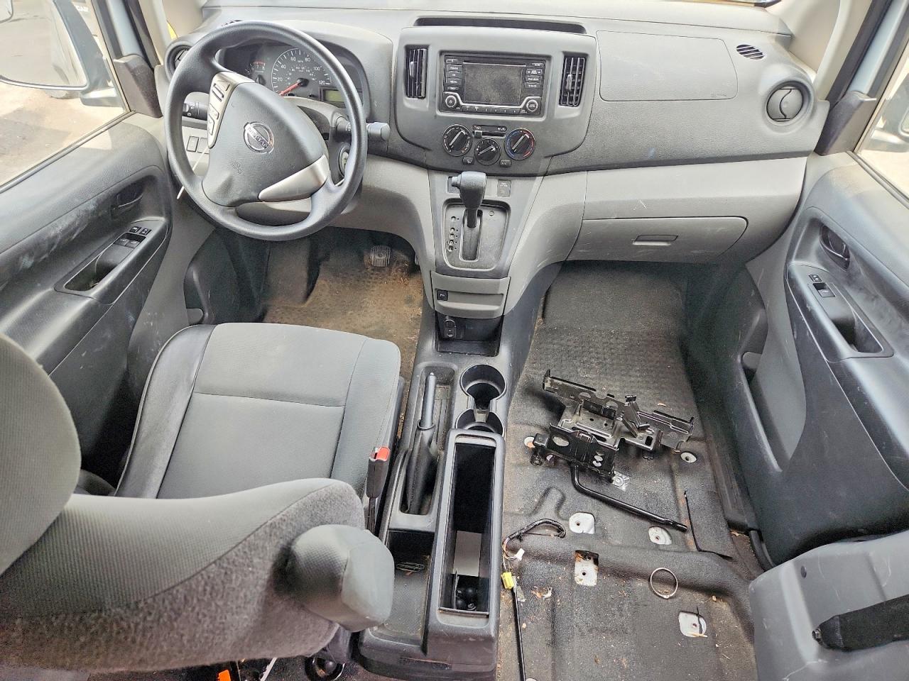 Nissan Nv S