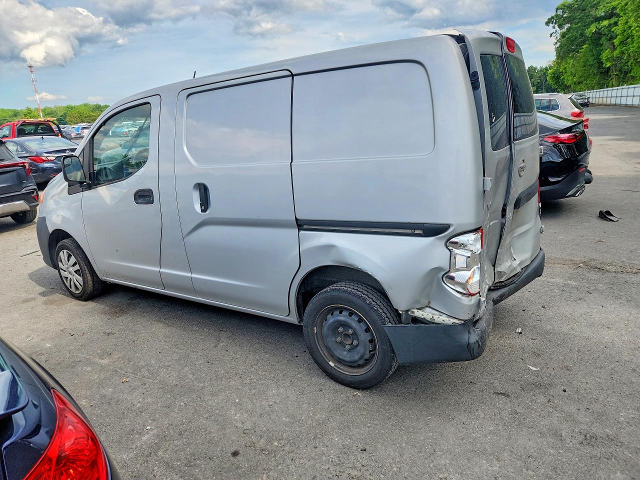 Nissan Nv S