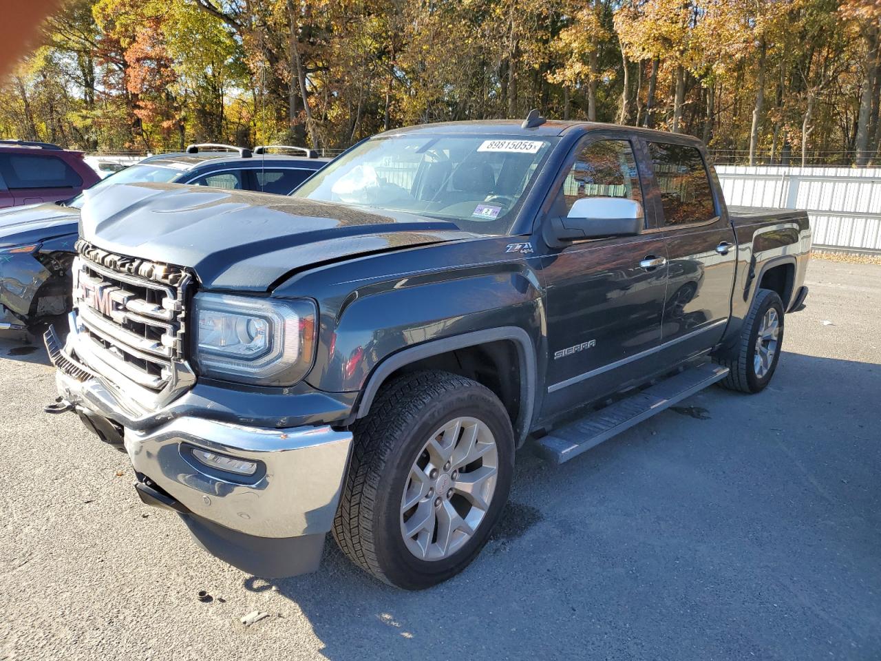 Salvage GMC Sierra Image