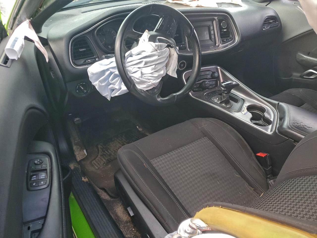 Dodge Challenger Sxt
