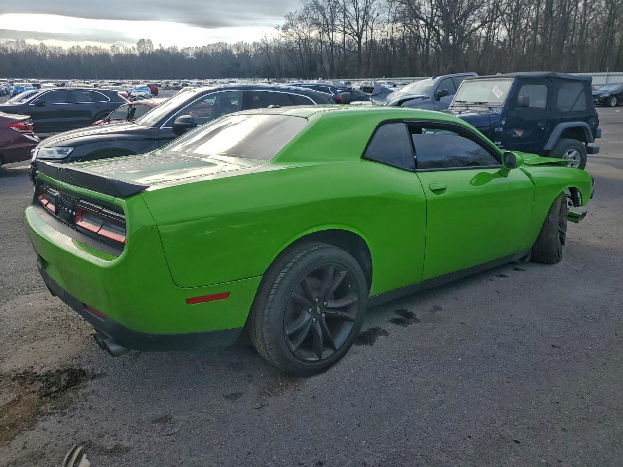Dodge Challenger Sxt