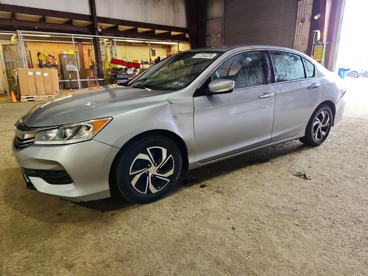 Salvage Honda Accord Image