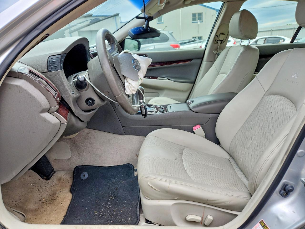 INFINITI G37 X