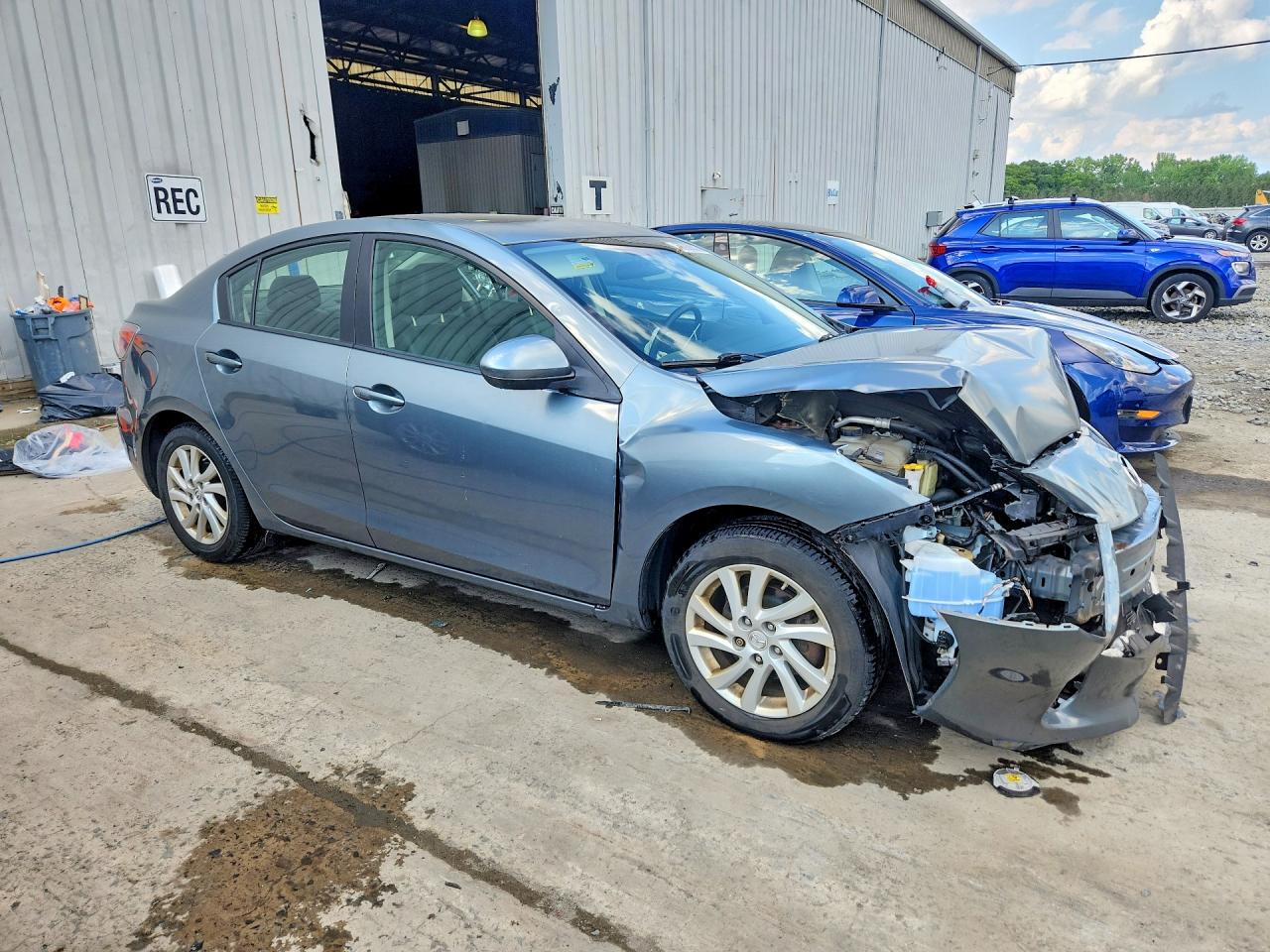 Mazda 3 I