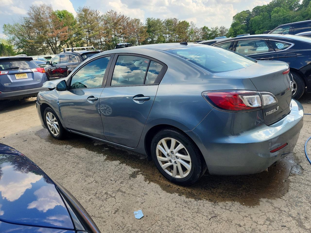 Mazda 3 I
