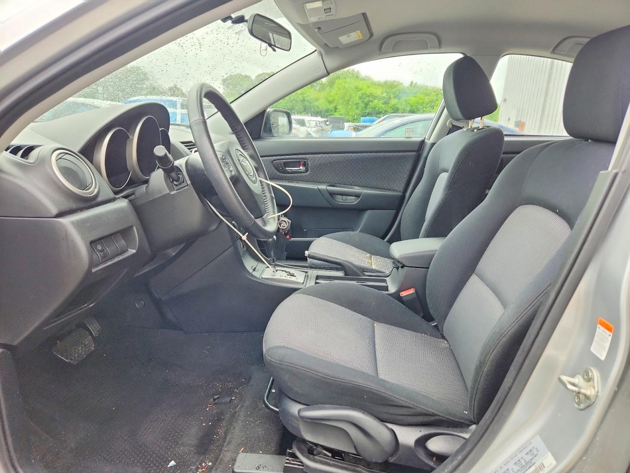 Mazda 3 I