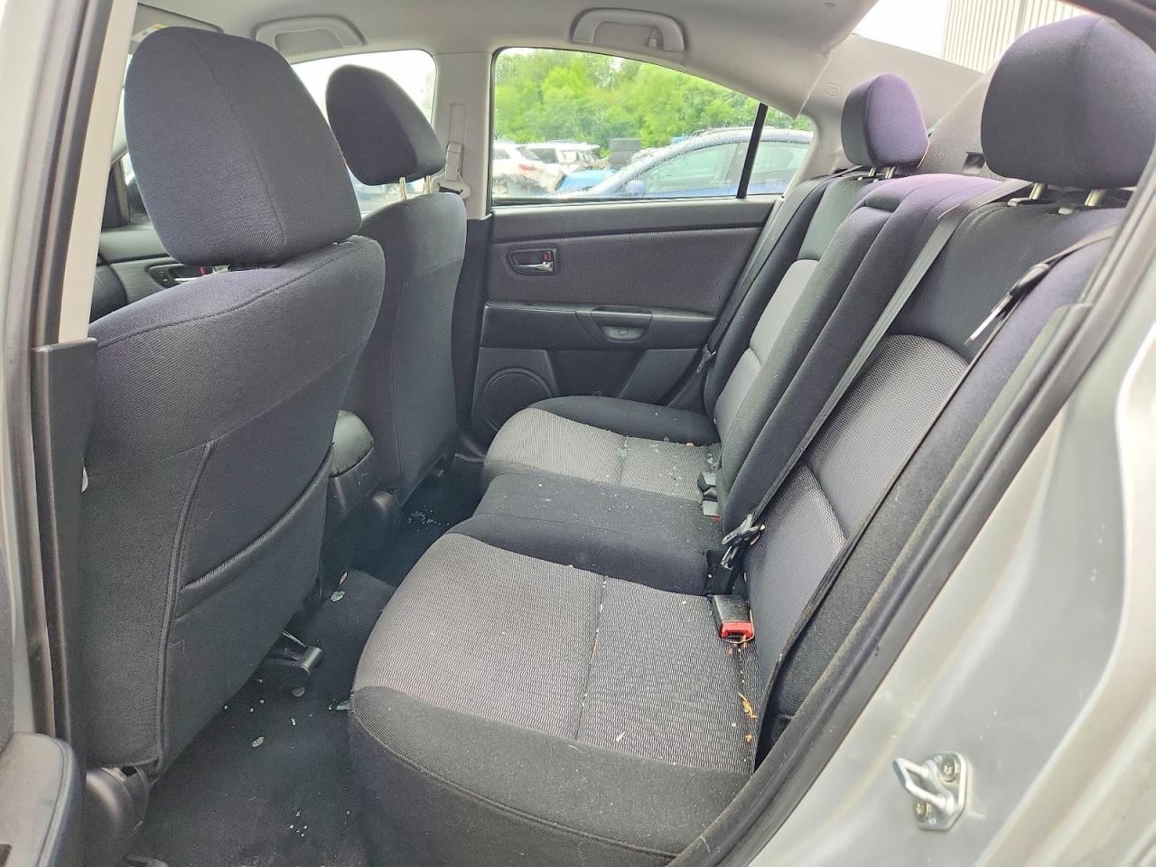 Mazda 3 I