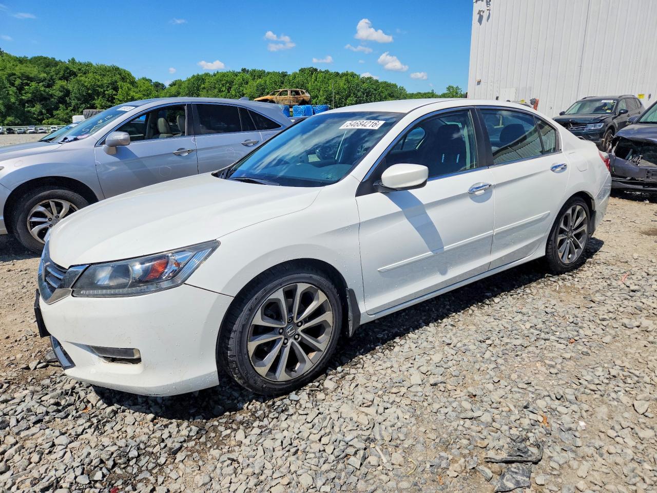 Salvage Honda Accord Image