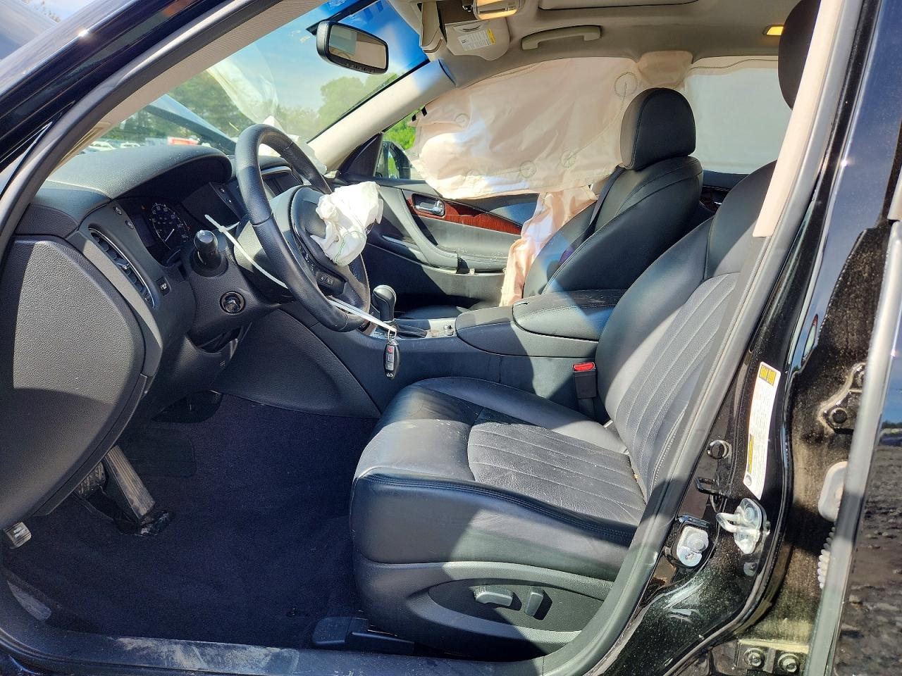 INFINITI Qx Base