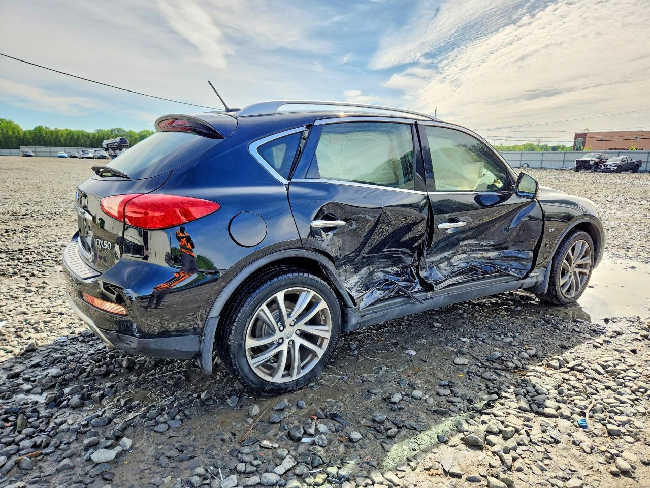 INFINITI Qx Base