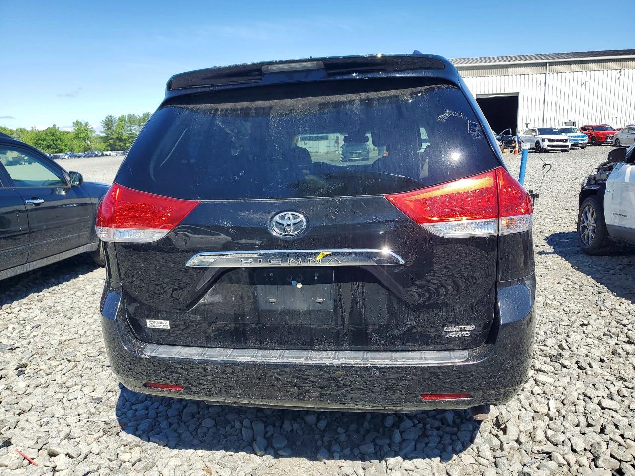 Toyota Sienna Limited 7-passenger