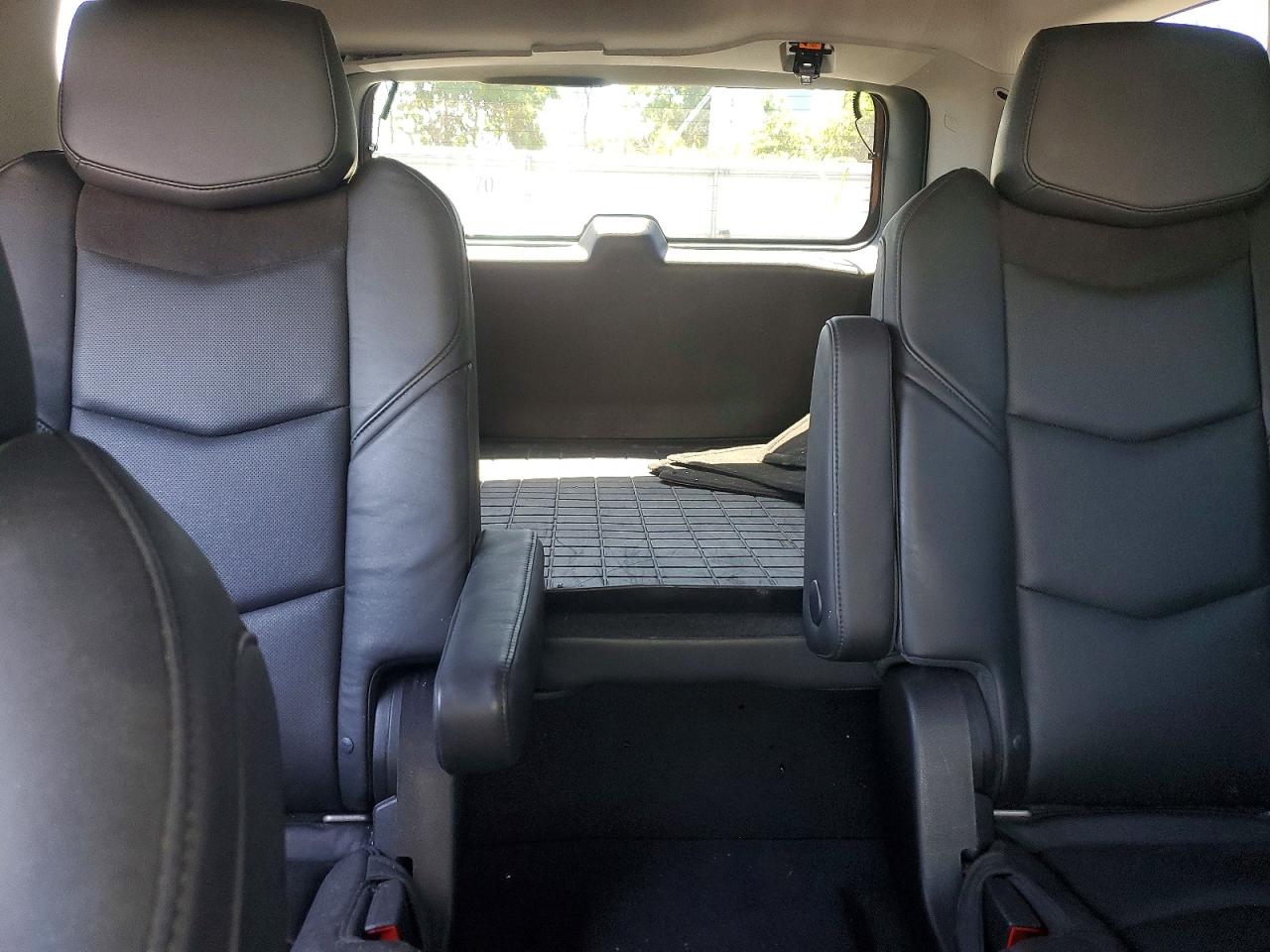 Cadillac Escalade Premium