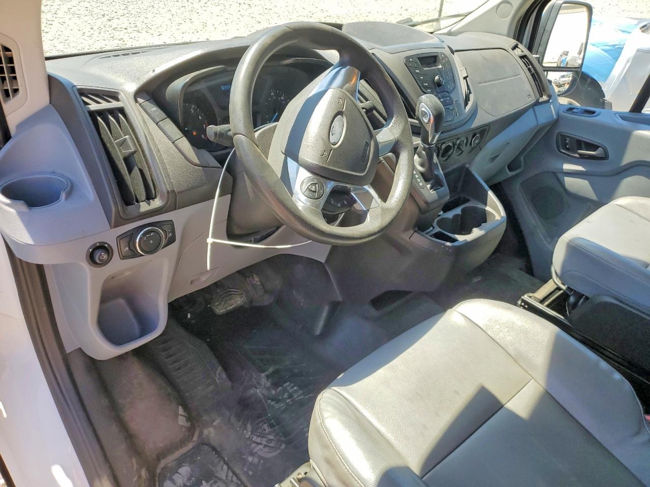 Ford Transit T-250