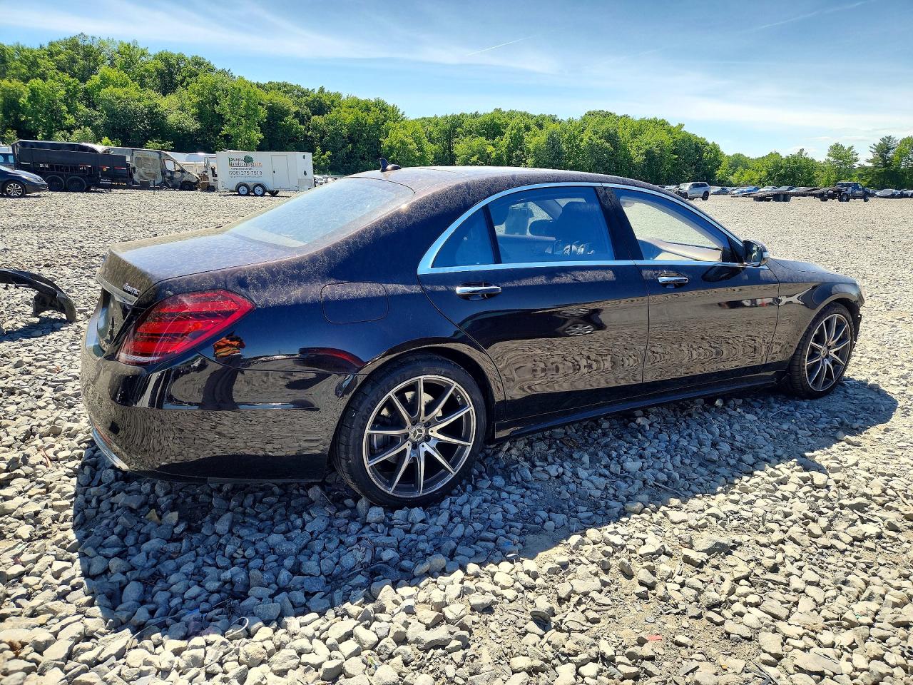 Mercedes-Benz S-Class 560 4matic