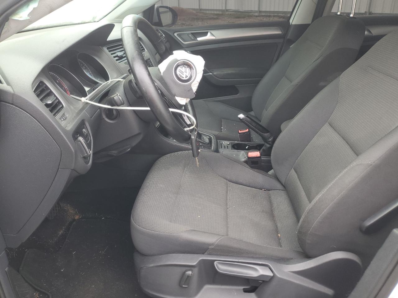 Volkswagen Golf S
