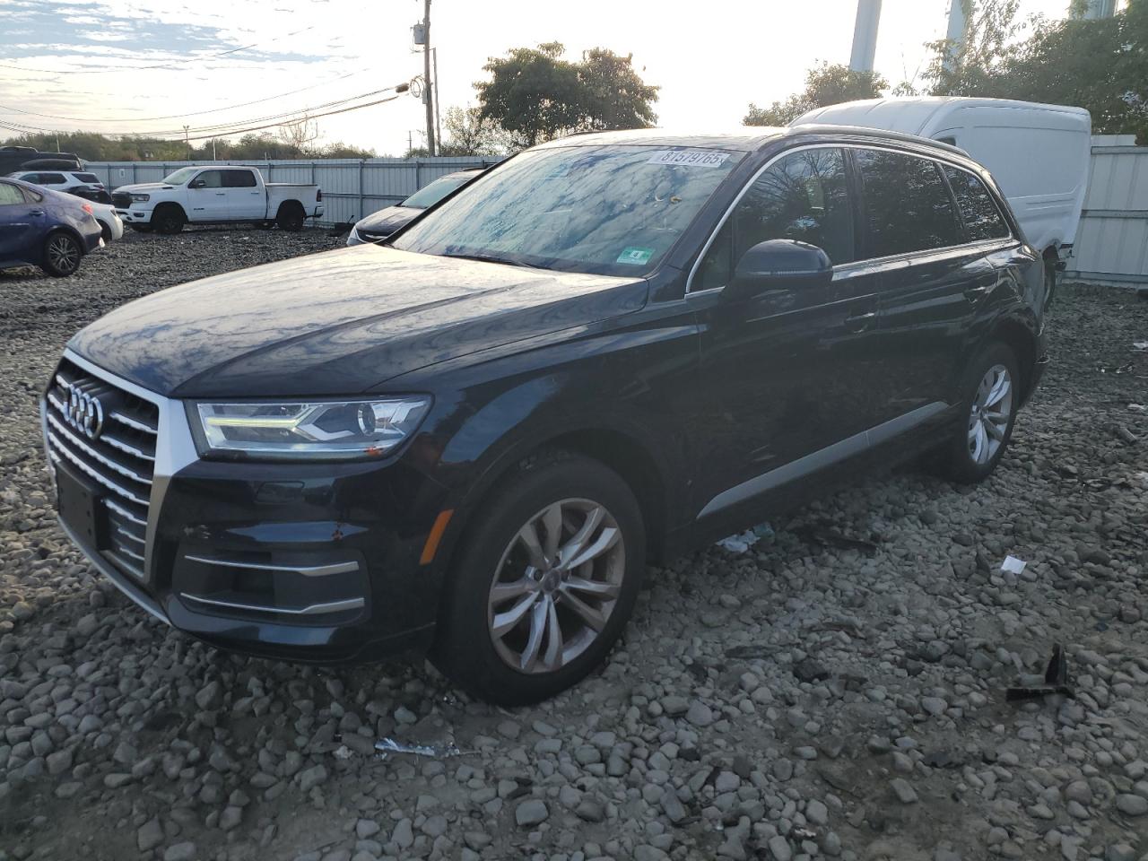 Salvage Audi Q7 Image
