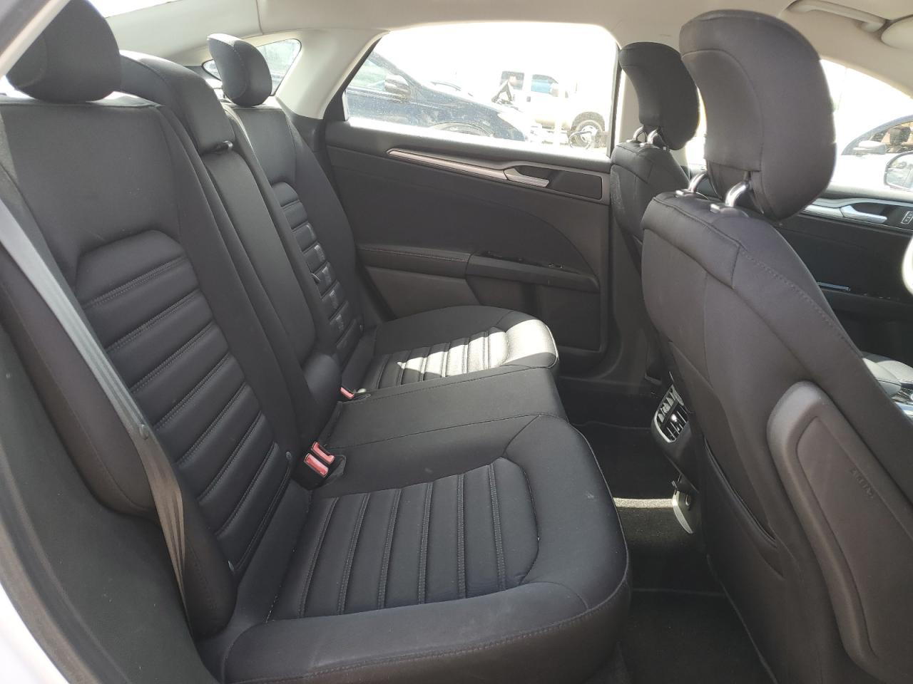 Ford Fusion Se Hybrid