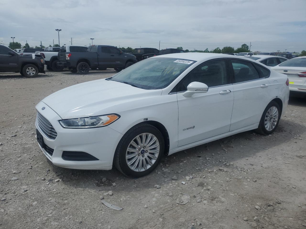 Salvage Ford Fusion Image