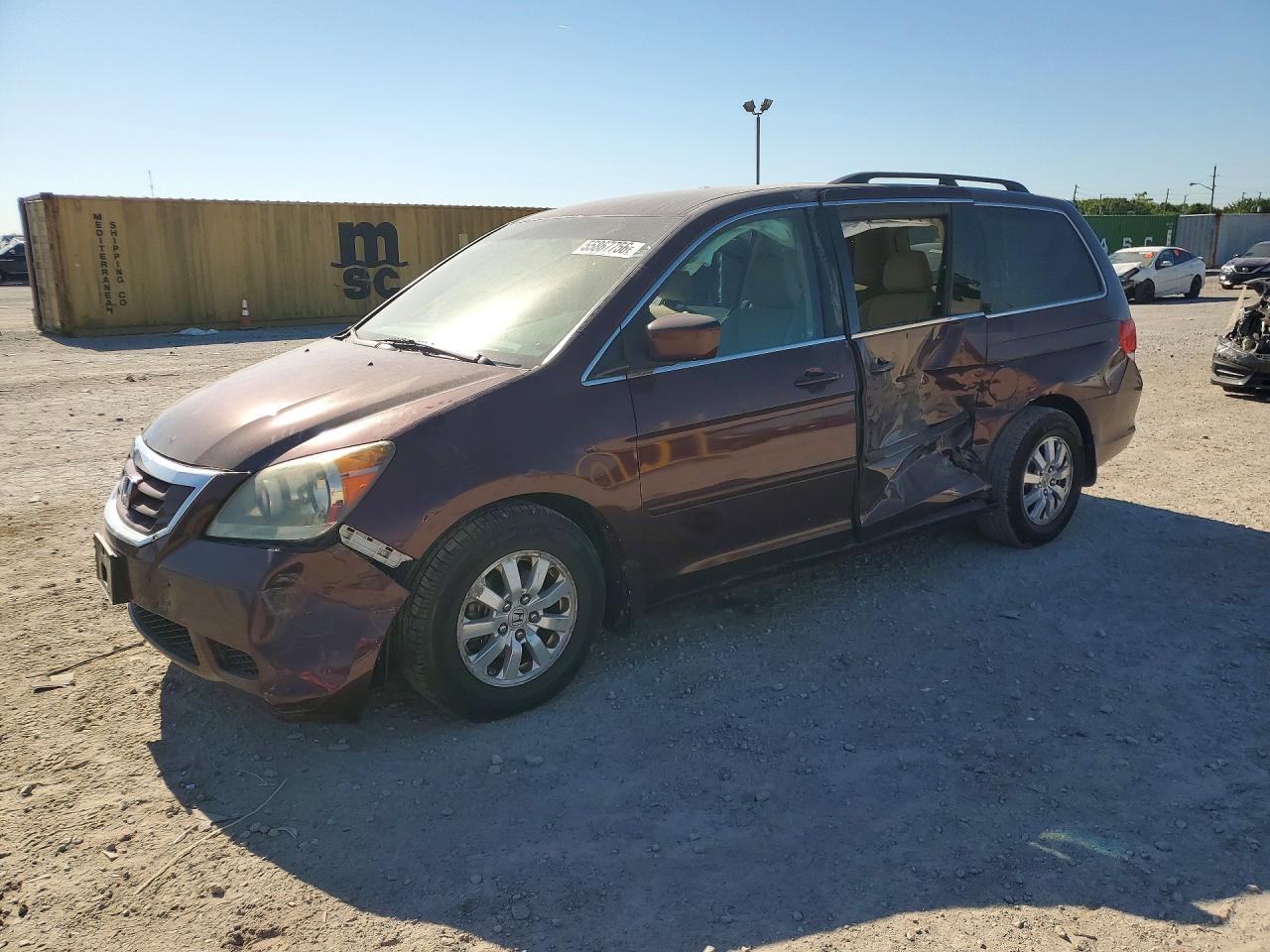 Salvage Honda Odyssey Image