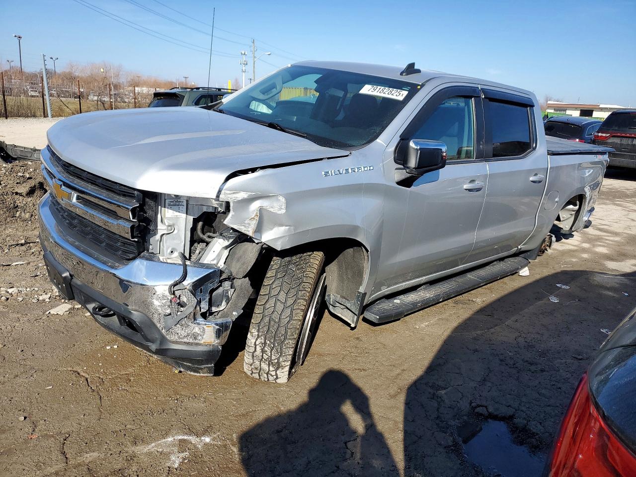 Salvage Chevrolet Silverado Image