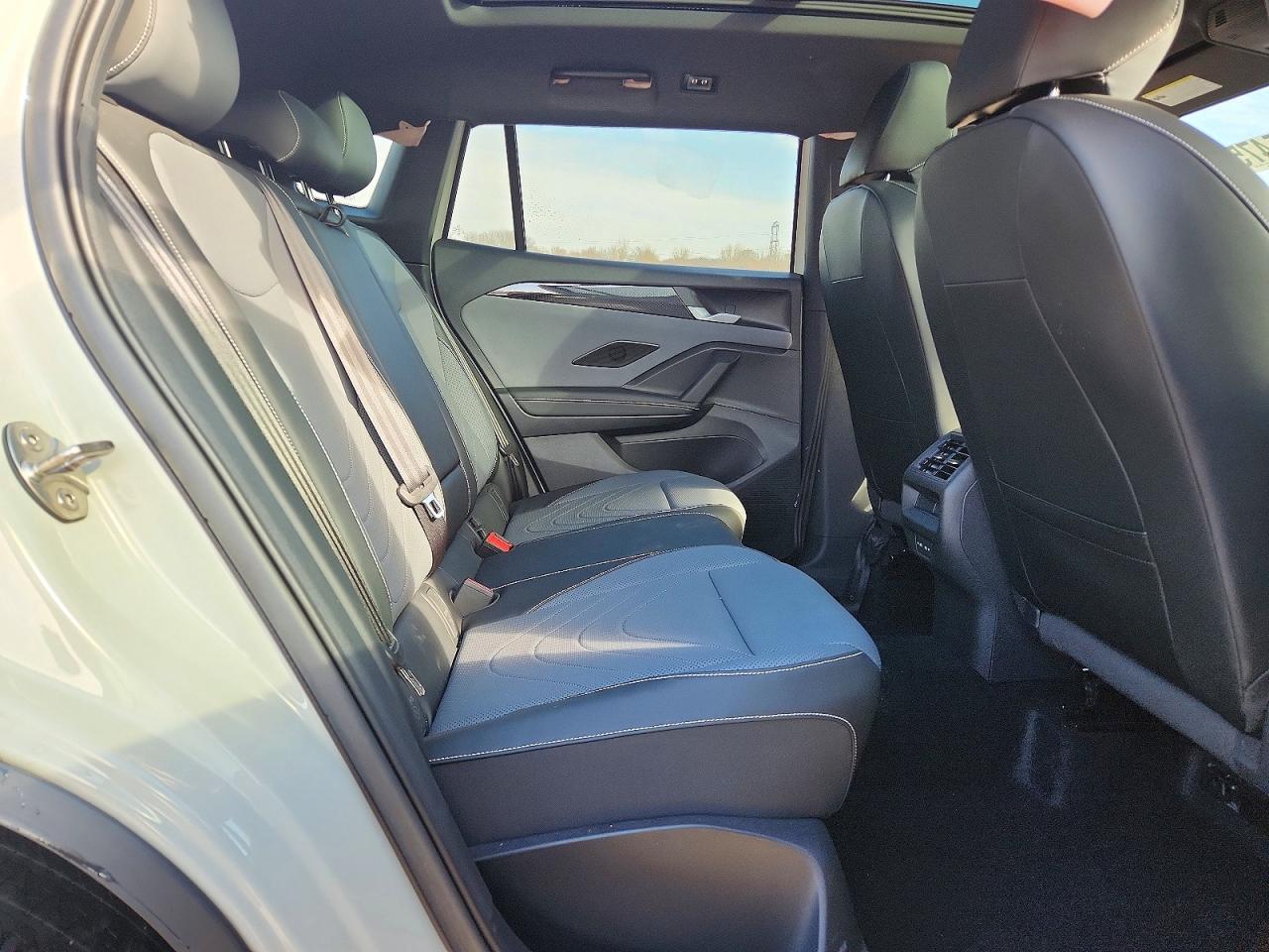 Volkswagen Tiguan Se R-line Black