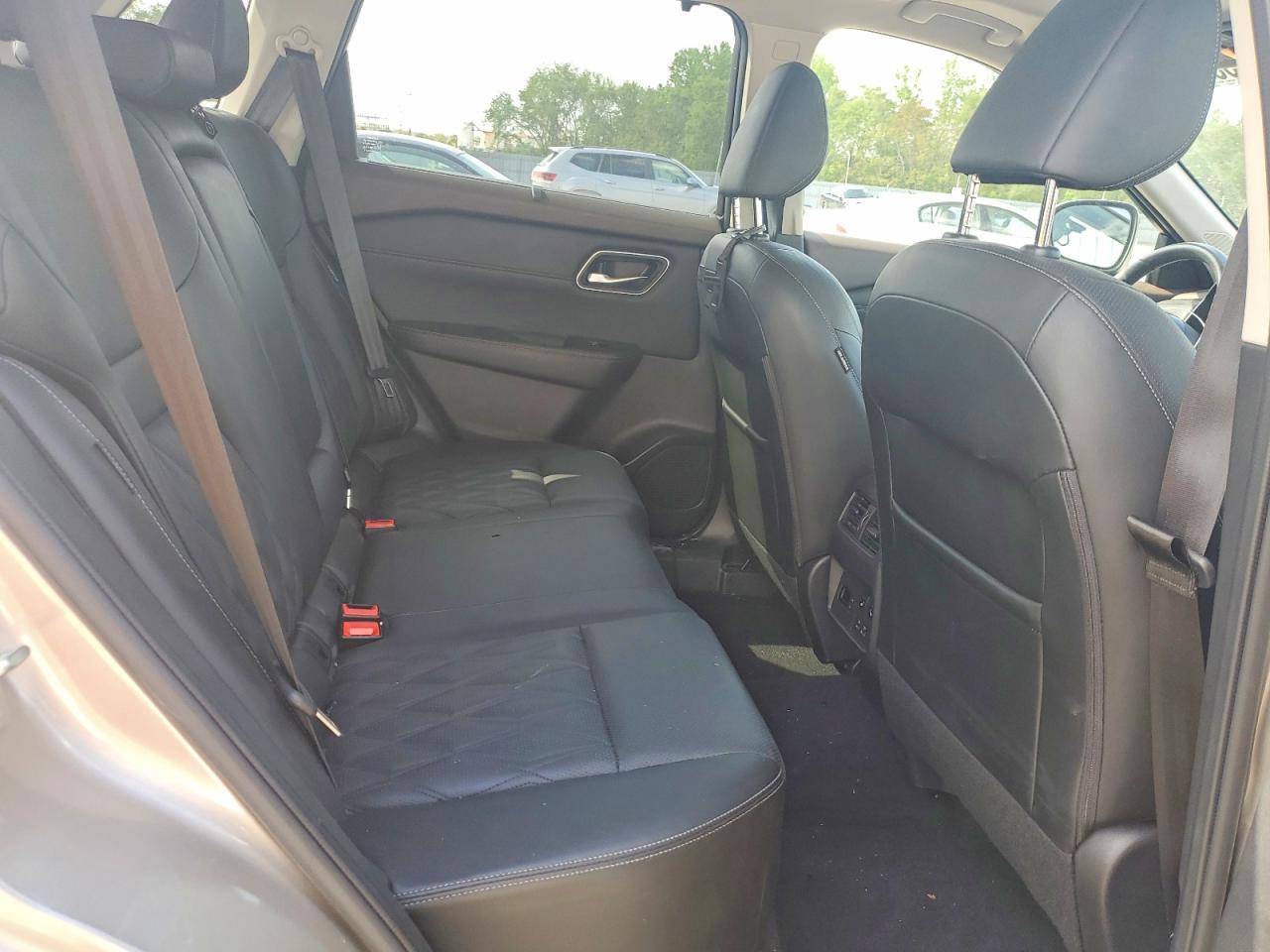 Nissan Rogue Platinum