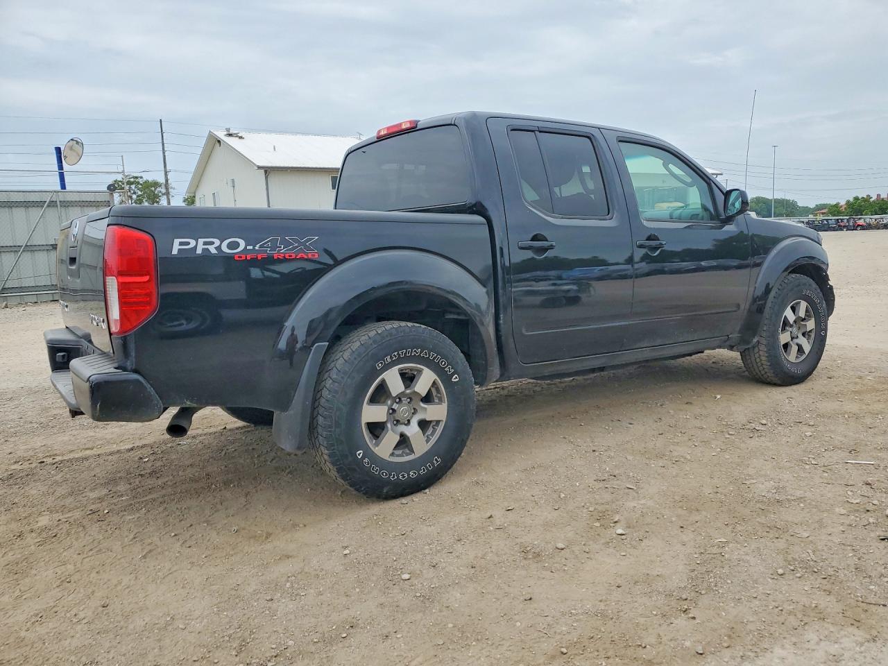 Nissan Frontier S