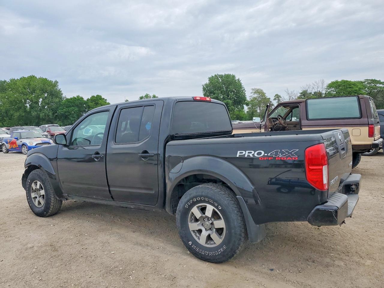 Nissan Frontier S