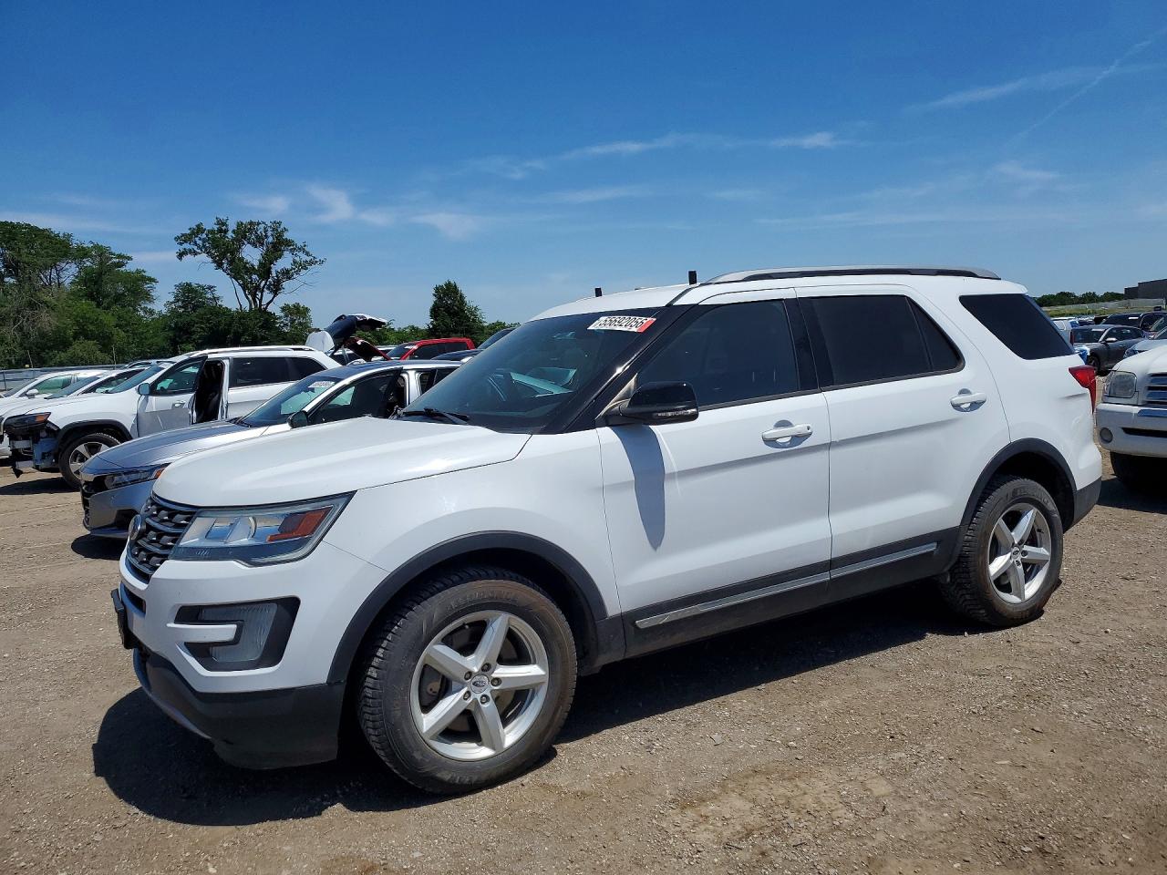 Salvage Ford Explorer Image