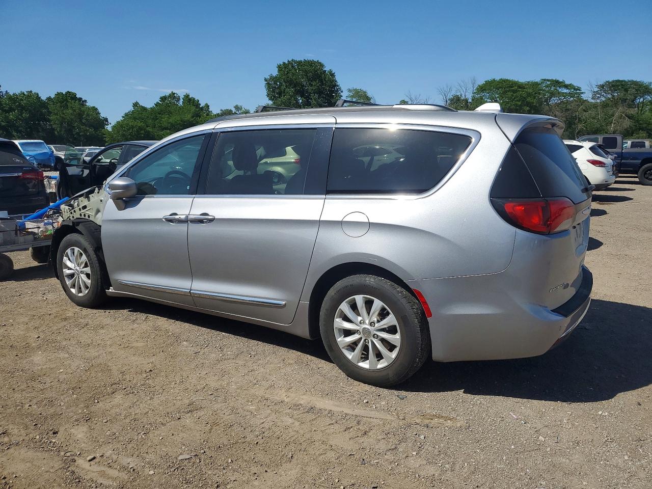 Chrysler Pacifica Touring L