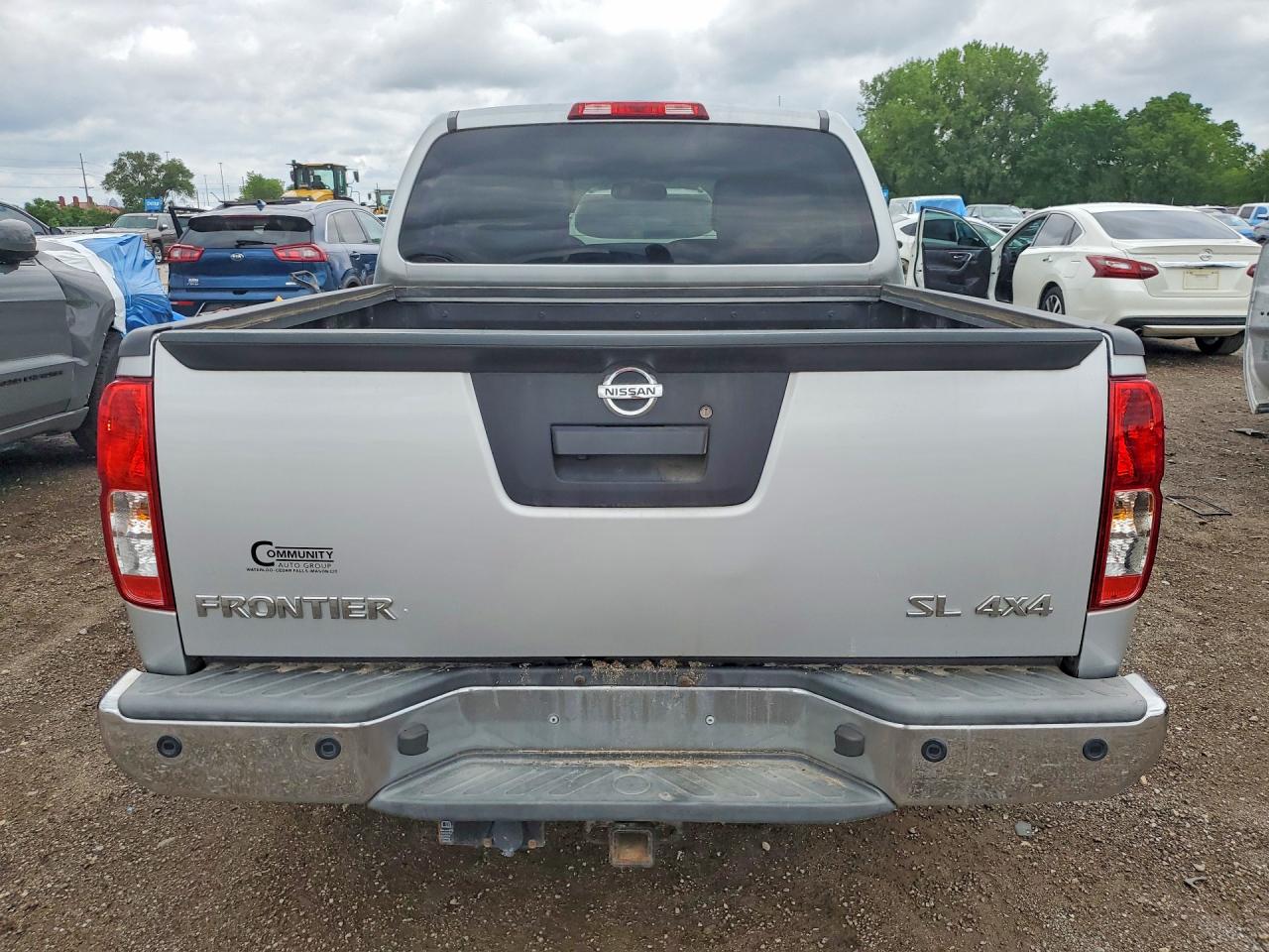 Nissan Frontier S