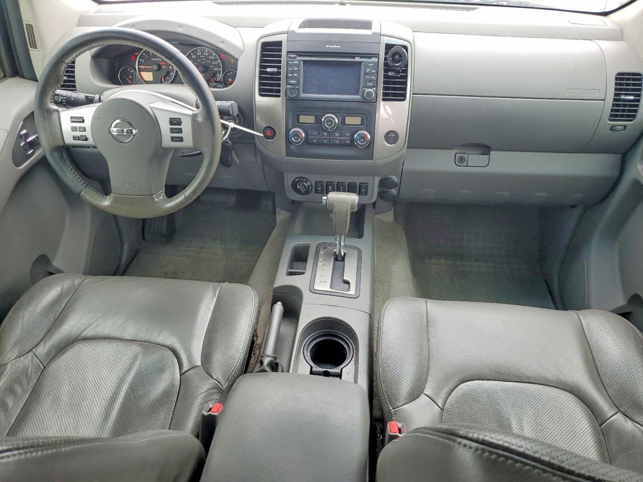 Nissan Frontier S