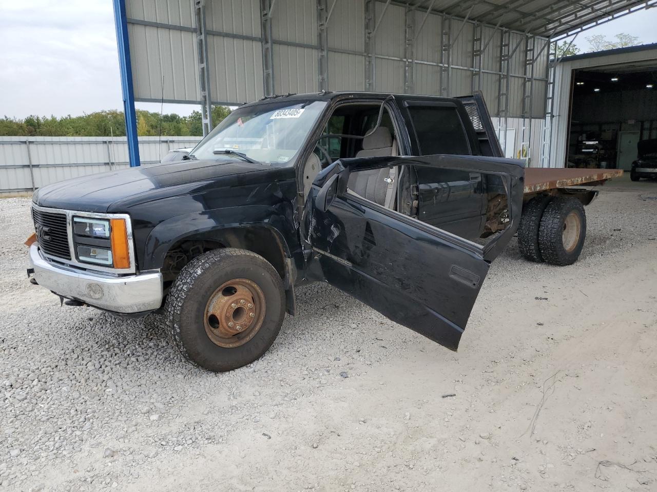Salvage GMC Sierra Image