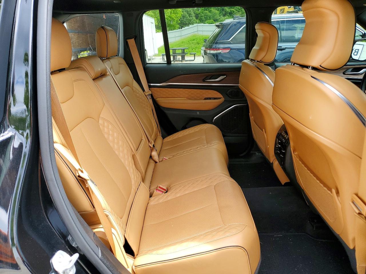 Jeep Cherokee Summit