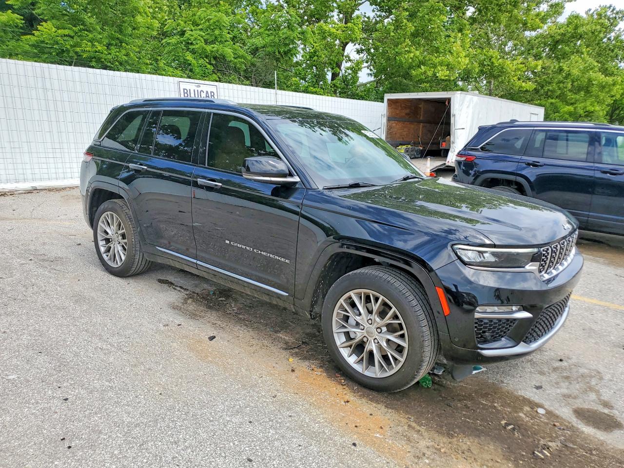 Jeep Cherokee Summit