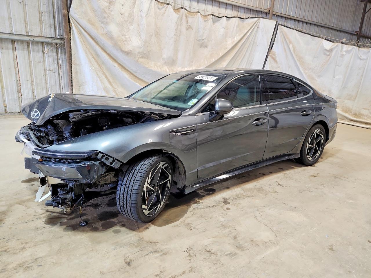 Salvage Hyundai SONATA Image
