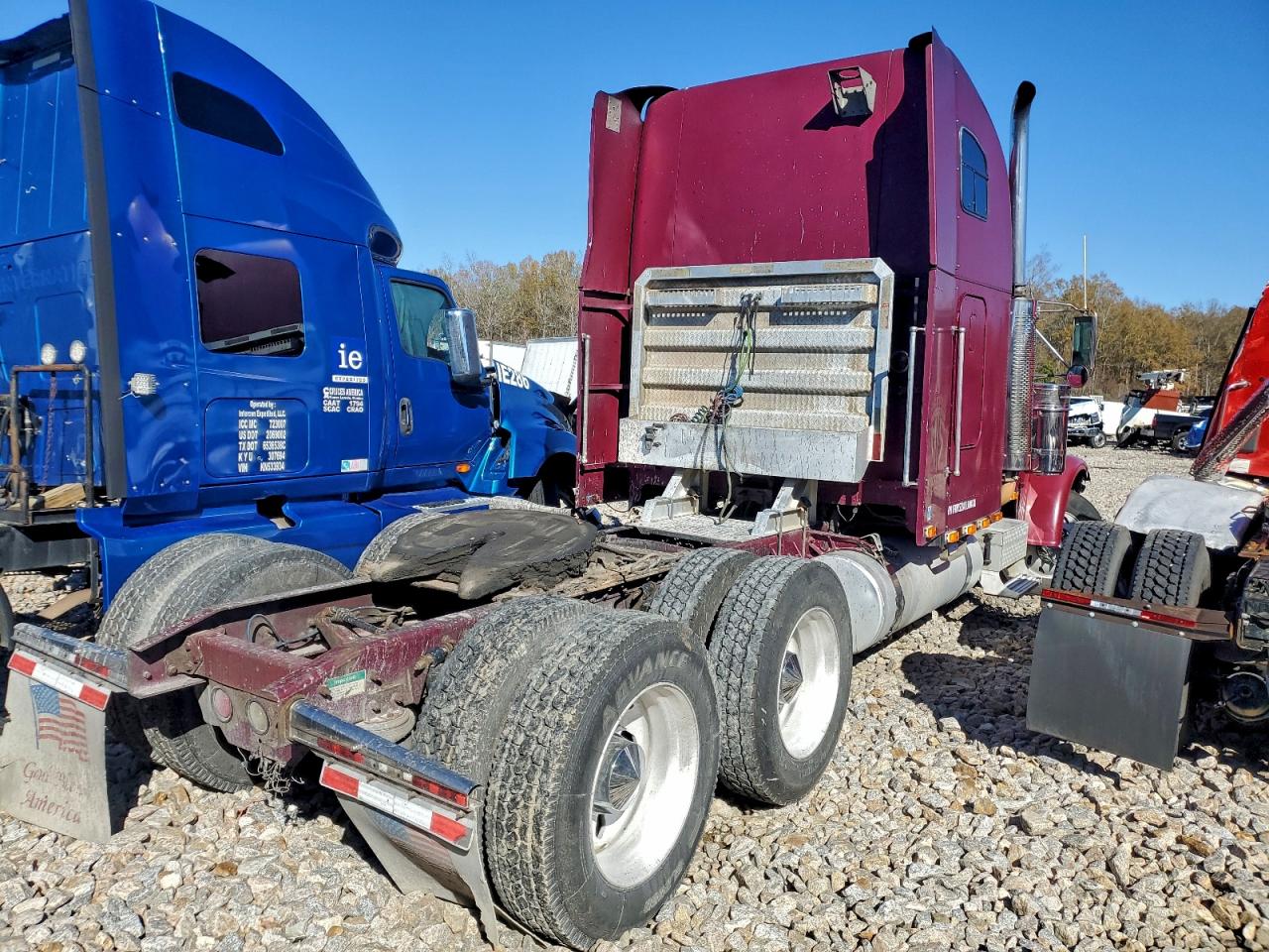 Freightliner Conventional Fld120