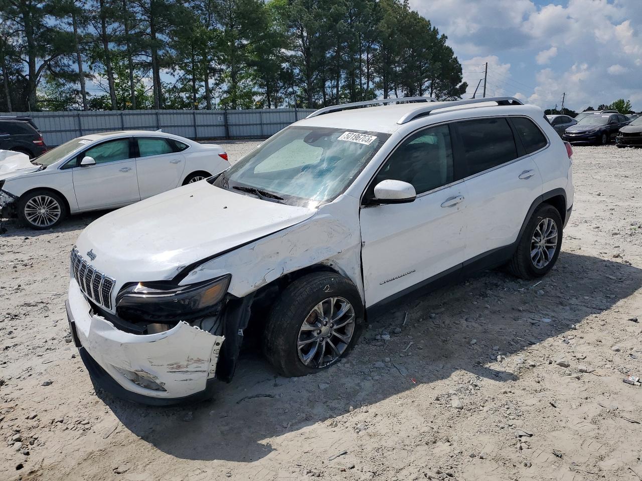 Salvage Jeep Cherokee Image