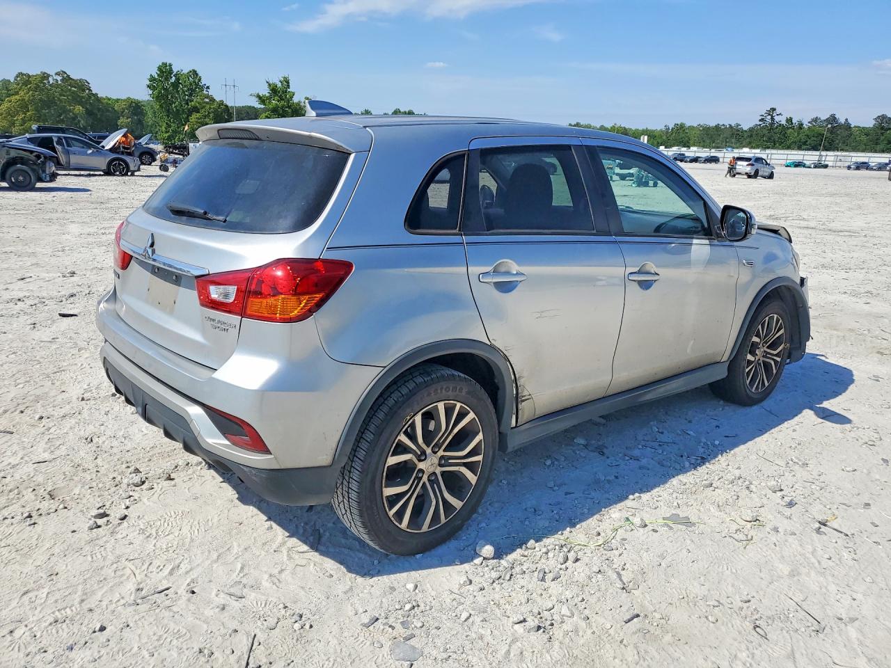 Mitsubishi Outlander Es