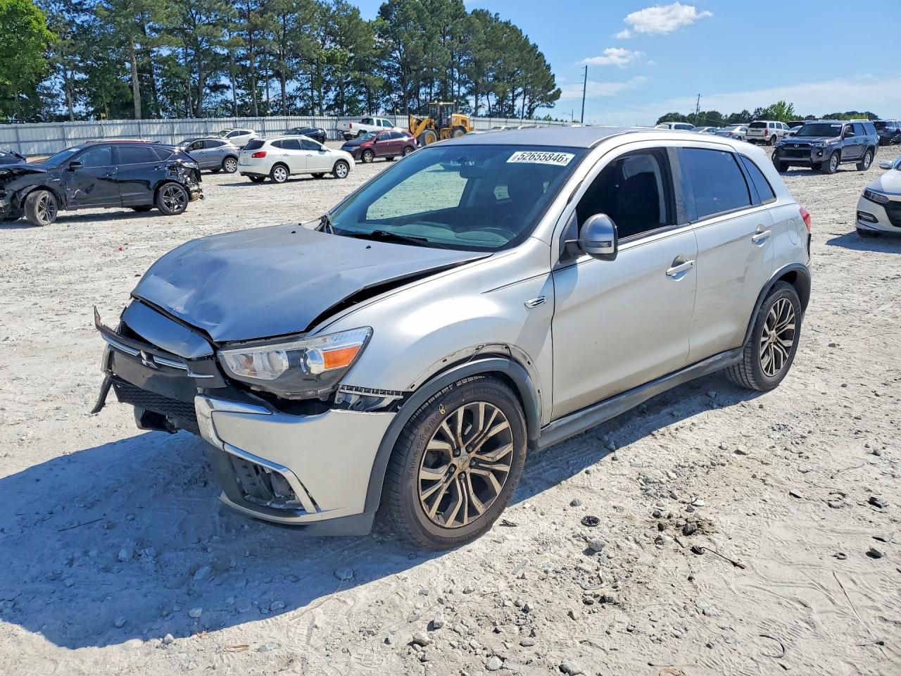 Salvage Mitsubishi Outlander Image