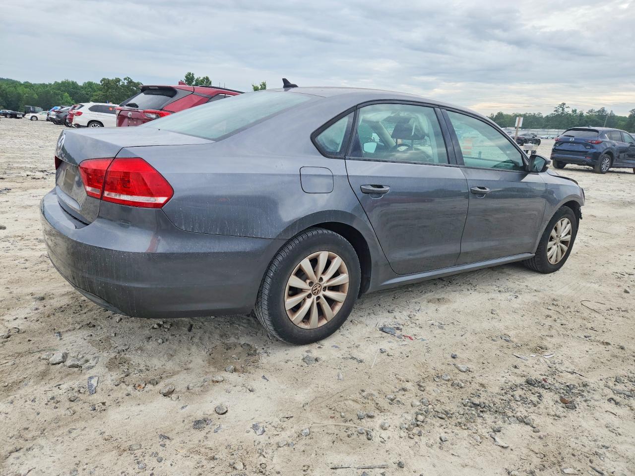 Volkswagen Passat S